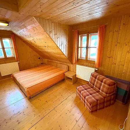 Pod Lipou Chalet *