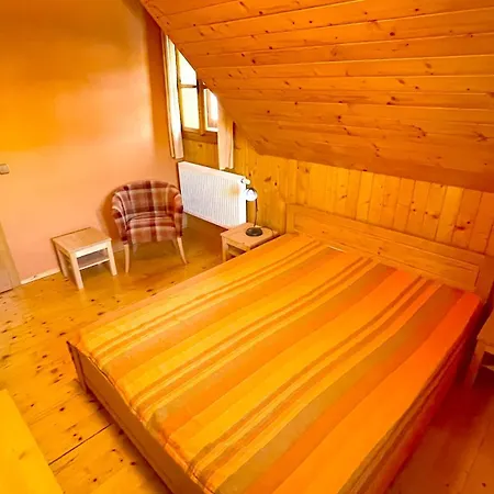 Pod Lipou Chalet